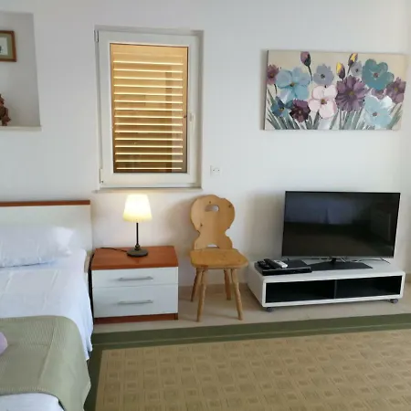 Holiday House 