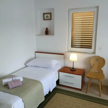 Holiday House 