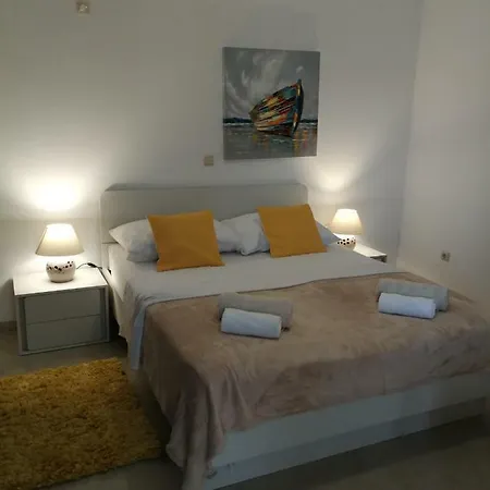 Holiday House 
