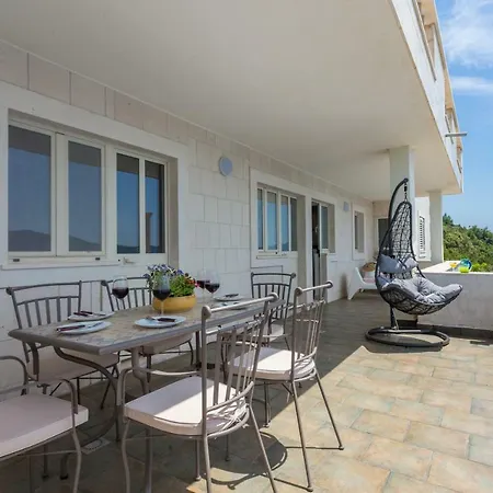 Villa Holiday House 