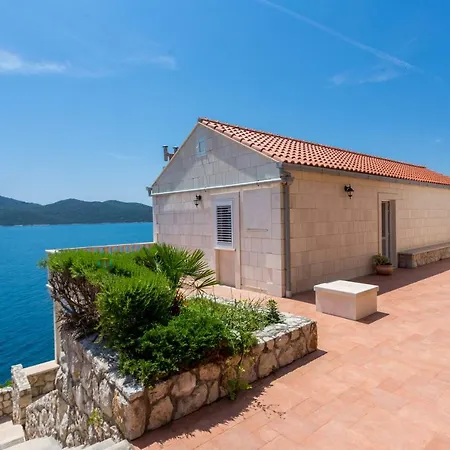 Holiday House 